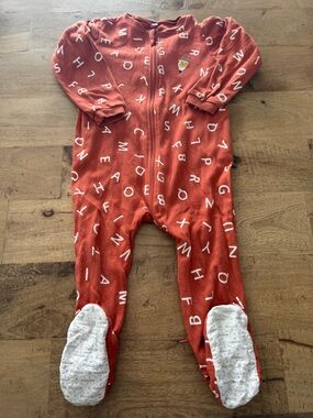 Pekkle Alphabet Zip One-Piece Footed Pajamas footies size 24 months